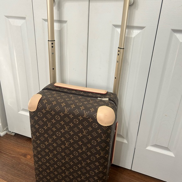 Louis Vuitton Duffle Bag & Mini Suitcase - Picture 3 of 7